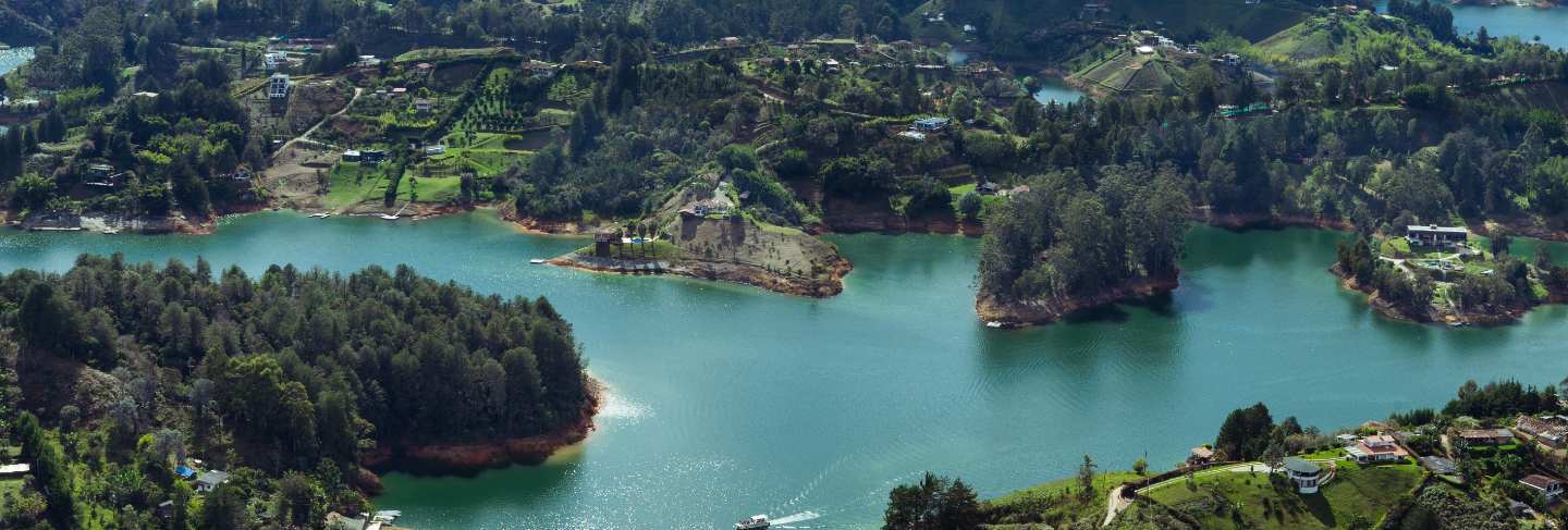 Reservoir of el penon de guatape. antioquia colombia. water landscape