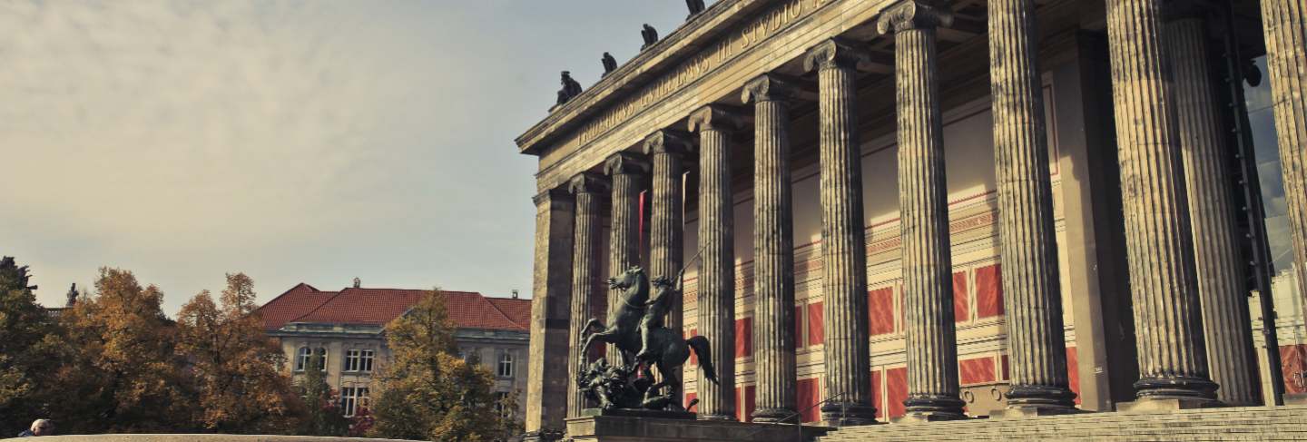 Beautiful shot of altes museum in berlin, germany
