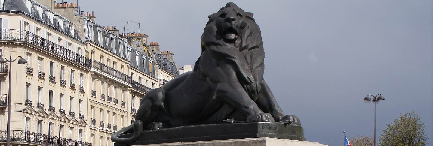 City france statue monument paris
