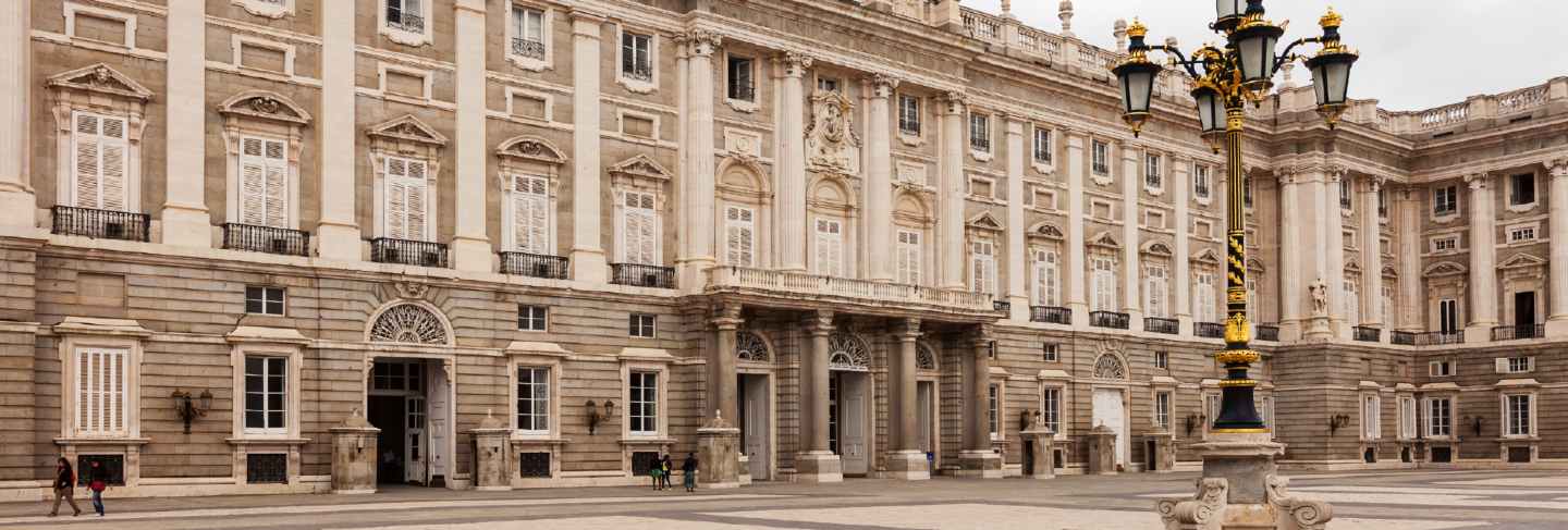 Day view of royal palace
