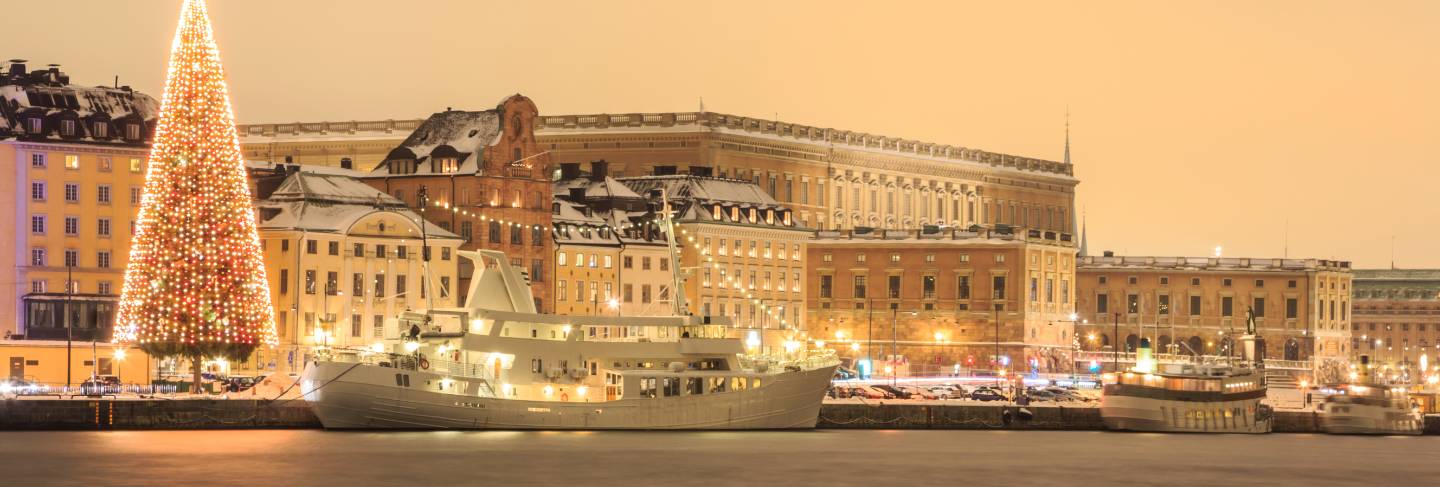 Stockholm skyline night
